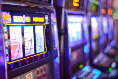 pusatgame game categories dashboard showing live dealer, sportsbook, and slots