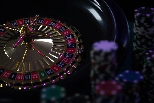 Roulette live-dealer table with on-screen stats and betting interface